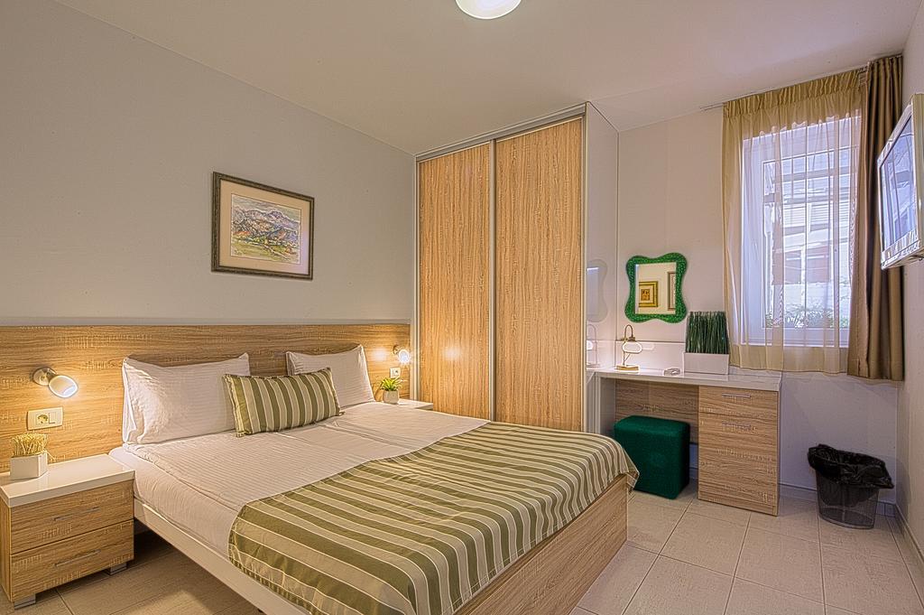 Aruba Apartments Tivat Eksteriør billede