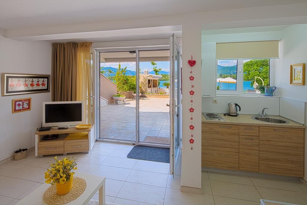Aruba Apartments Tivat Eksteriør billede