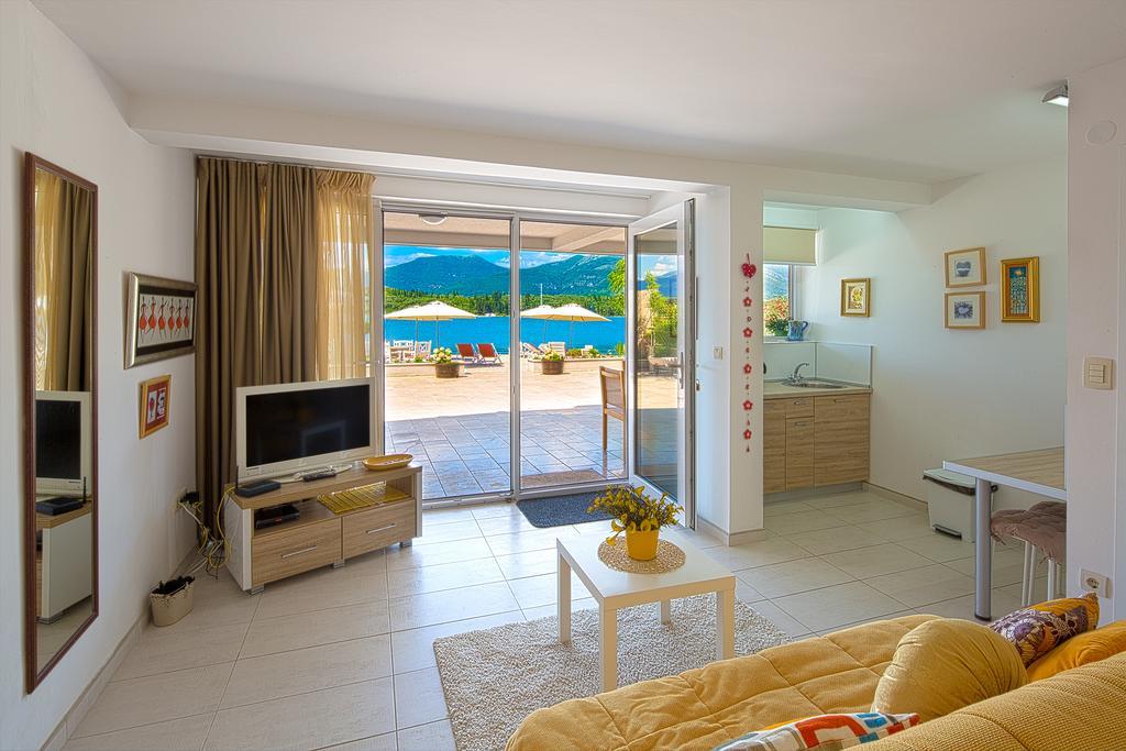 Aruba Apartments Tivat Eksteriør billede