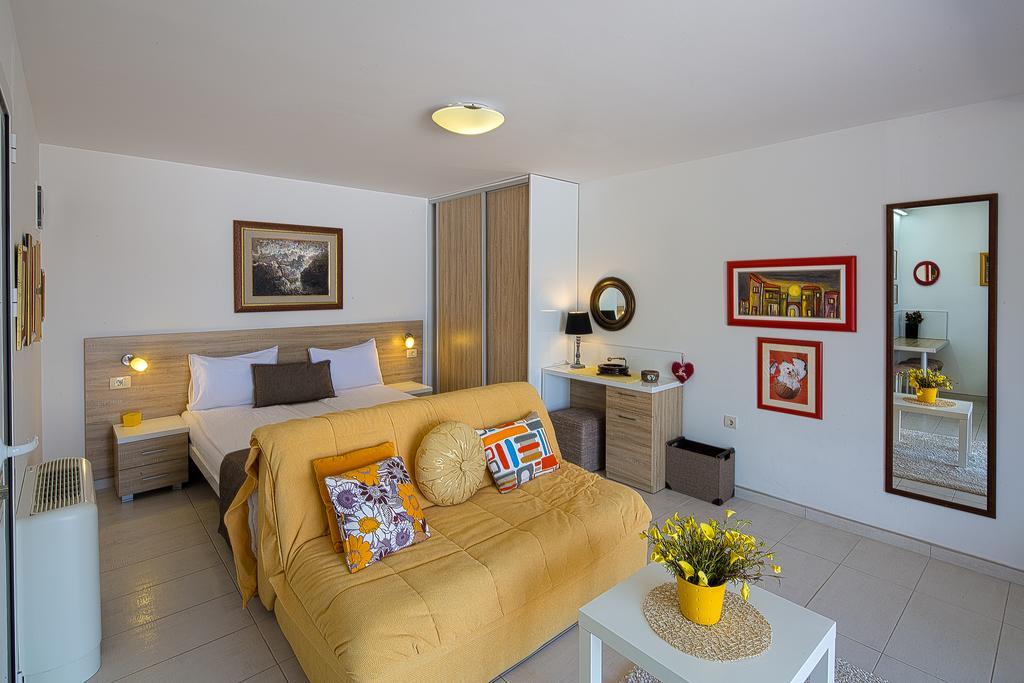 Aruba Apartments Tivat Eksteriør billede