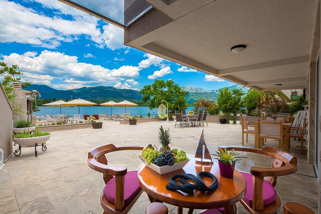 Aruba Apartments Tivat Eksteriør billede