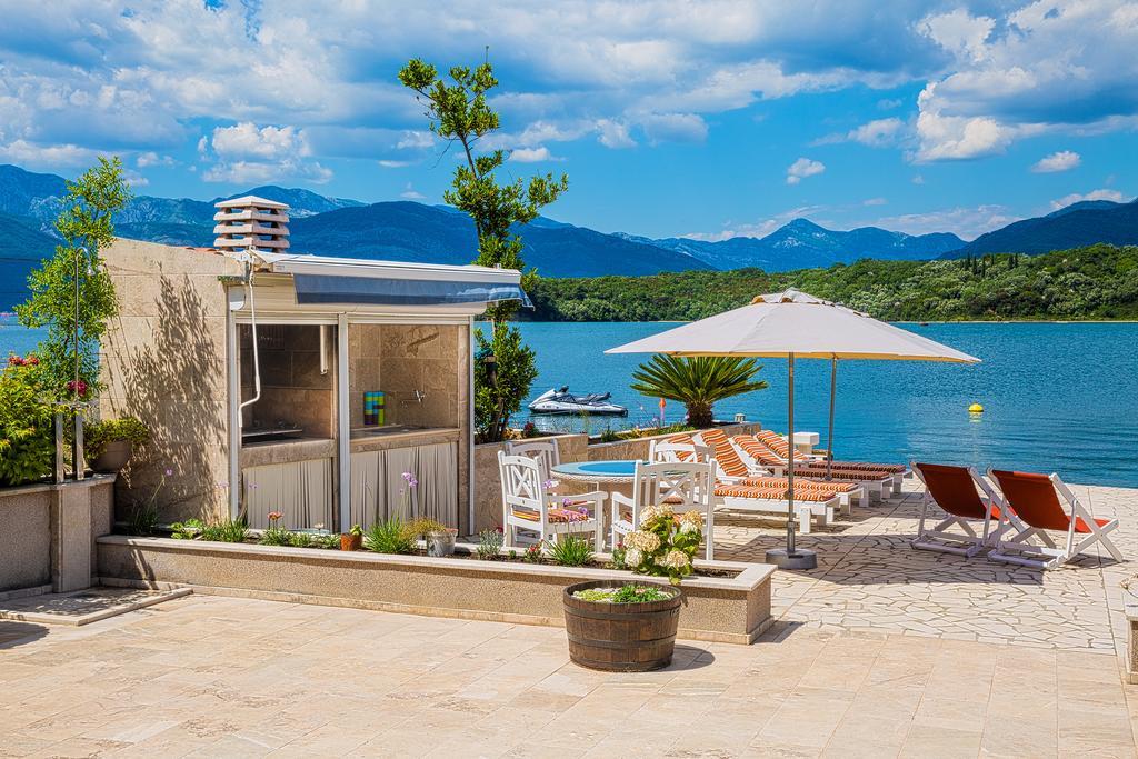 Aruba Apartments Tivat Eksteriør billede